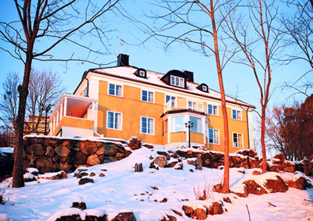 Villa Harriet Fittja エクステリア 写真