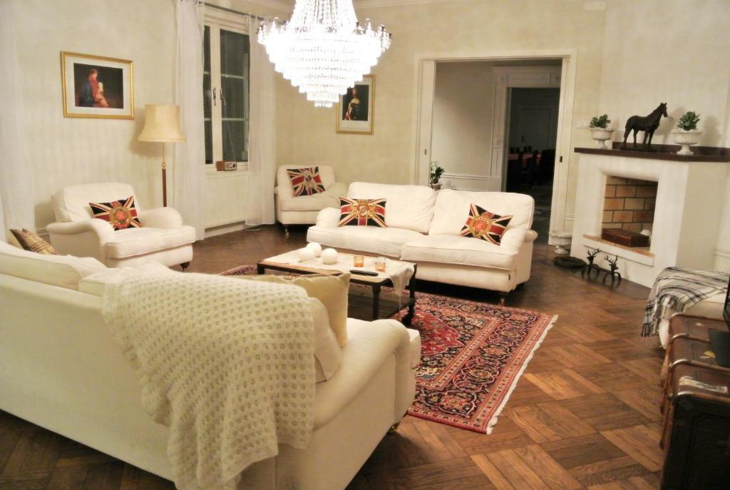 Villa Harriet Fittja エクステリア 写真